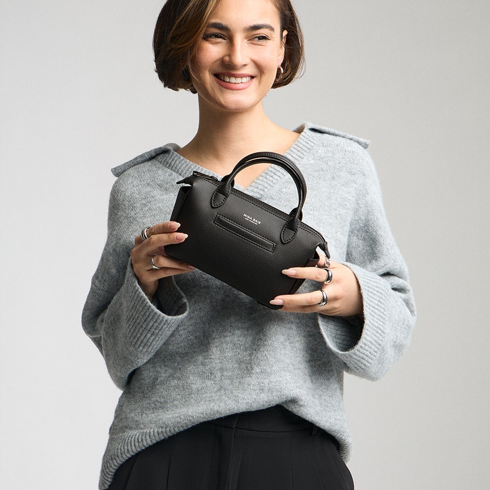 Mina Baie, Micro Vegan Emmy, All Black - Picture 4 of 5